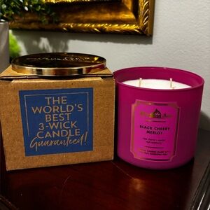 NWT White Barn Bath & body Works 3 wick cherry Merlot candle